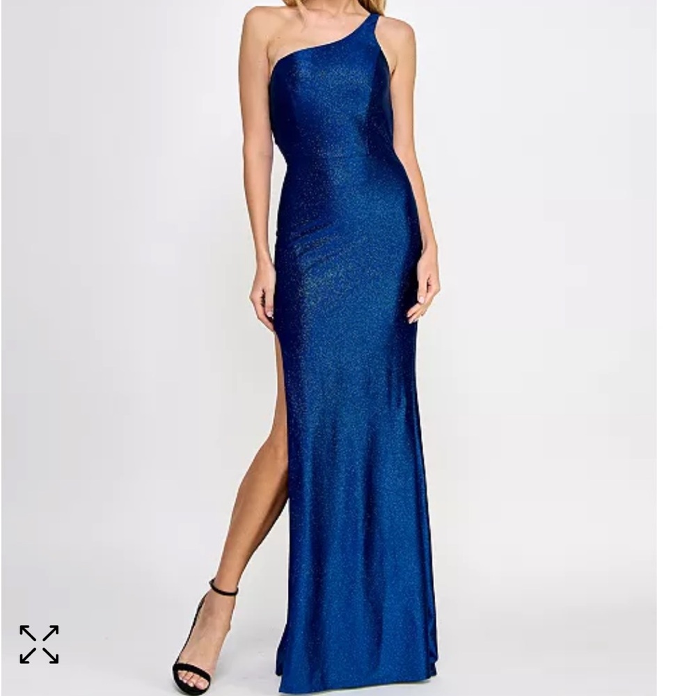 CITY STUDIOS GOWN